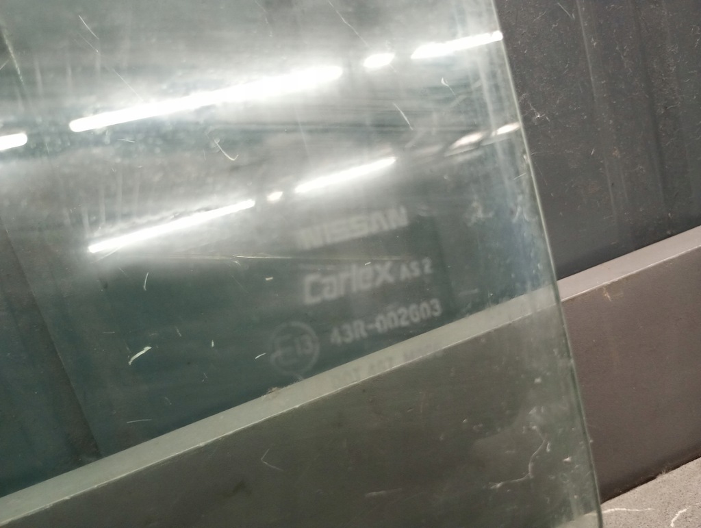 Fereastra din spate stânga Nissan Almera N15 95-00 Product image