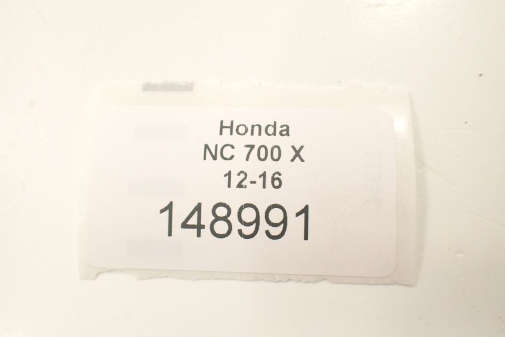 Honda NC 700 X 12 - Umplere capac carena spate Product image