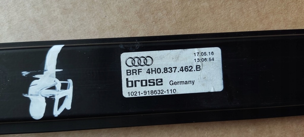 Leva geam Audi a8 d4 dreapta fata 4H0837462B Product image