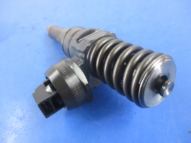 POMPA INJECTIE VW SEAT1.9TDi 038130073AG BOSCH 0414720215 Product image