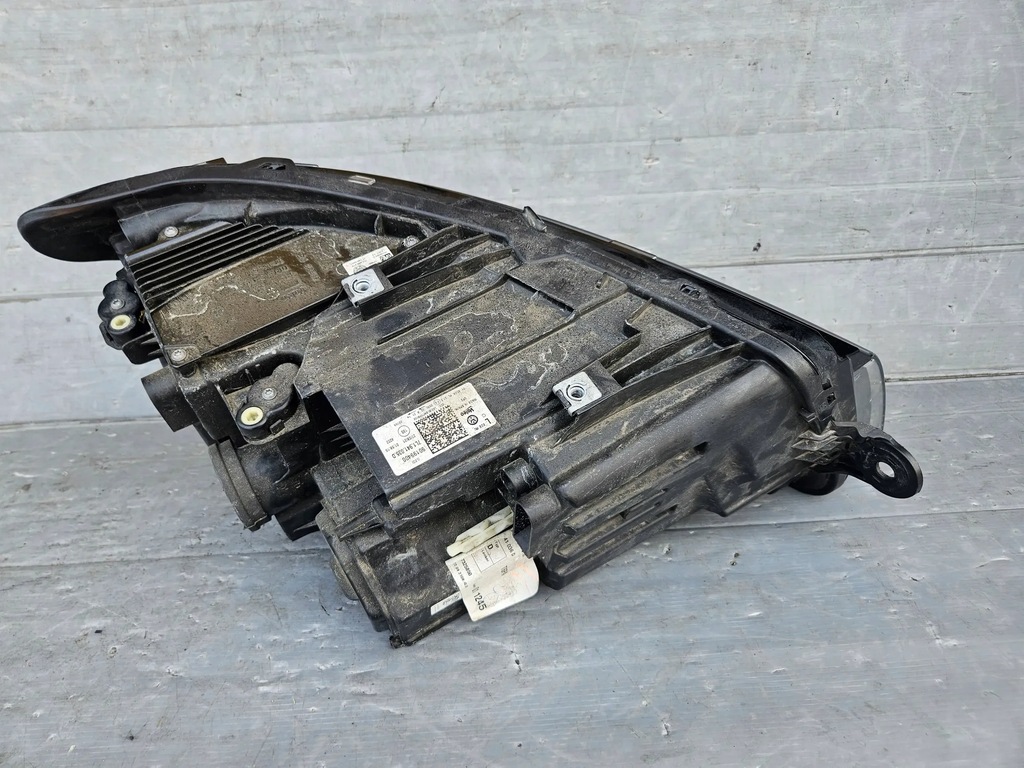 Volkswagen Transporter - Caravelle T6 2021 Lampy przednie Product image