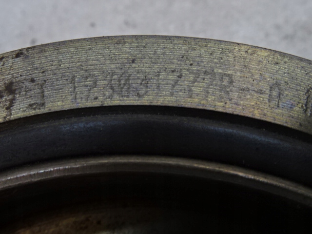 Dacia Duster 1.5 DCI Cork Arbore Pulley 123031777R Product image
