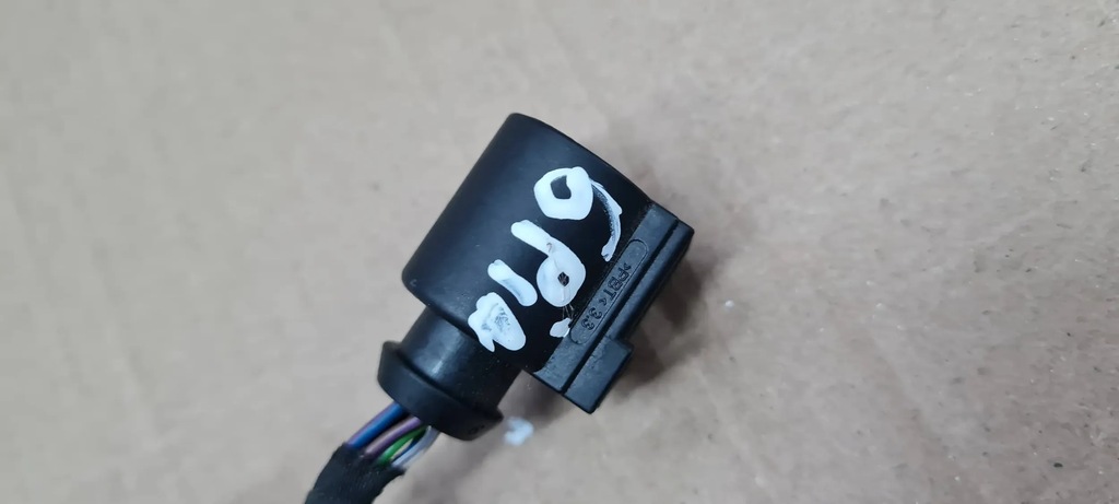 A5 8W PRISE MOTOR CUB 4H0973713 A4 B9 8W Q5 Q3 Product image