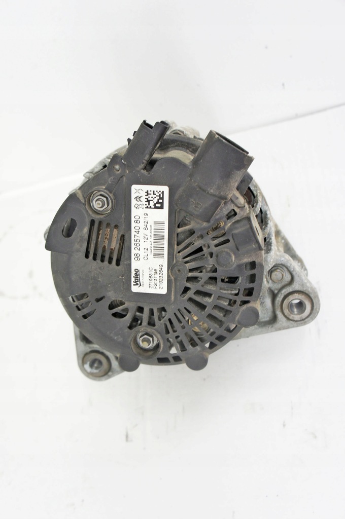 RM092 Opel Corsa F 1.2i Alternator 9826574080 Product image