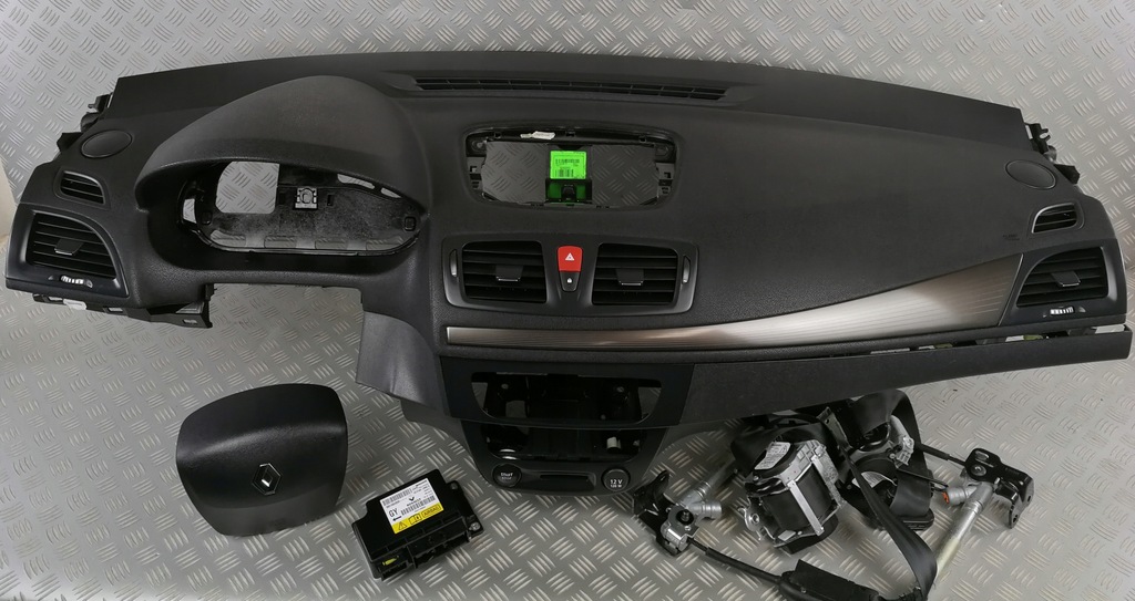planşa de bord airbag-uri cockpit centuri de siguranţă RENAULT MEGANE III 3 08- EURO Product image