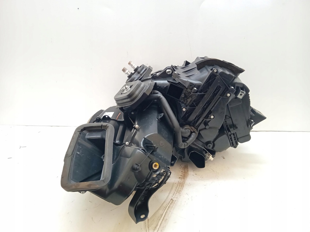 CARCASA AER CONDITIONAT APA INCALZITOR PENTRU FORD PUMA MK2 Product image