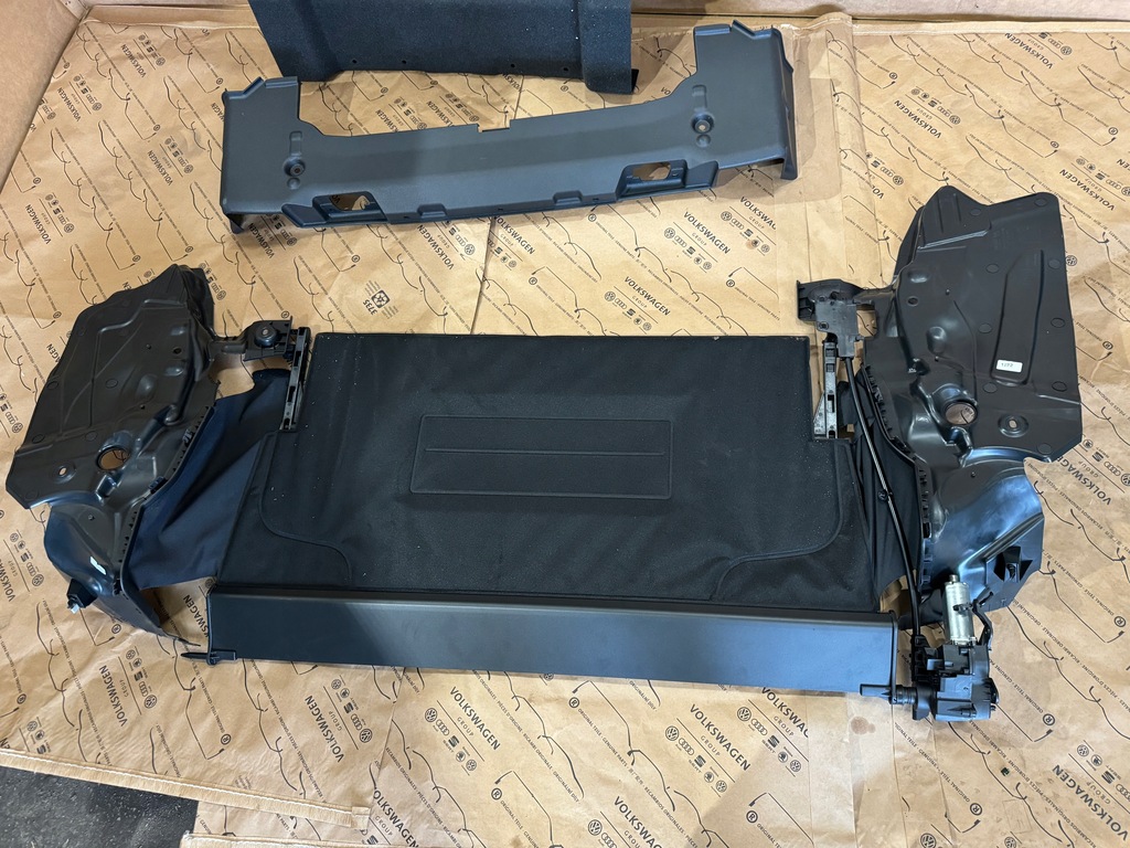 AUDI A5 8W7 COUPE CONVERTIBILĂ SET ACTIONATE ROȘU PENTRU ACȚIONARE PLIANT 8W7871011 Product image
