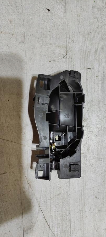 Mâner interior al ușii, stânga spate, Peugeot 2008 14 Product image