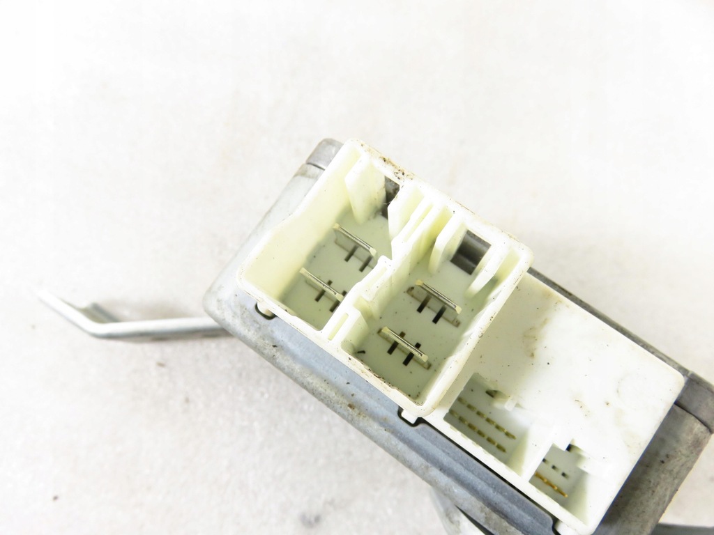 POWER CONTROLLER TOYOTA YARIS VERSO 896500D030 Product image