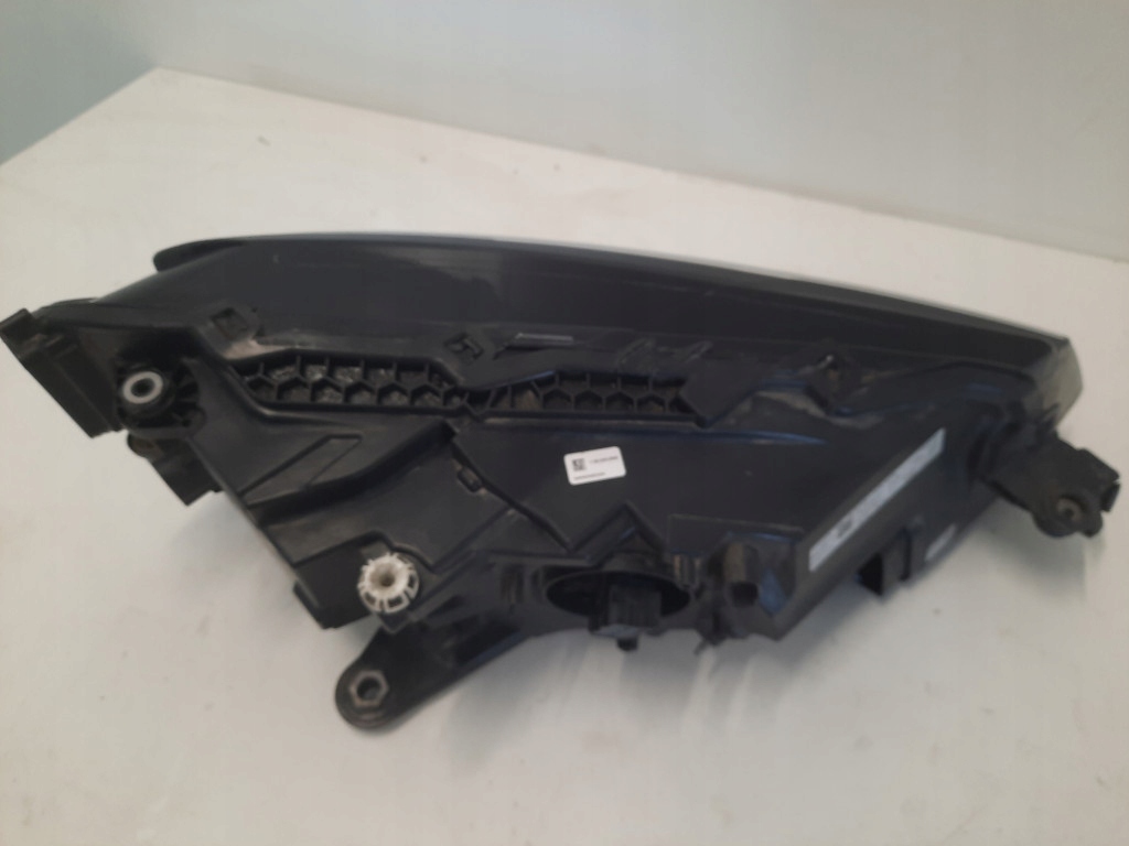FAUR SKODA SUPERB III LIFT FULL LED LAMPĂ FAȚĂ STANGA 1150.203.0000 Product image