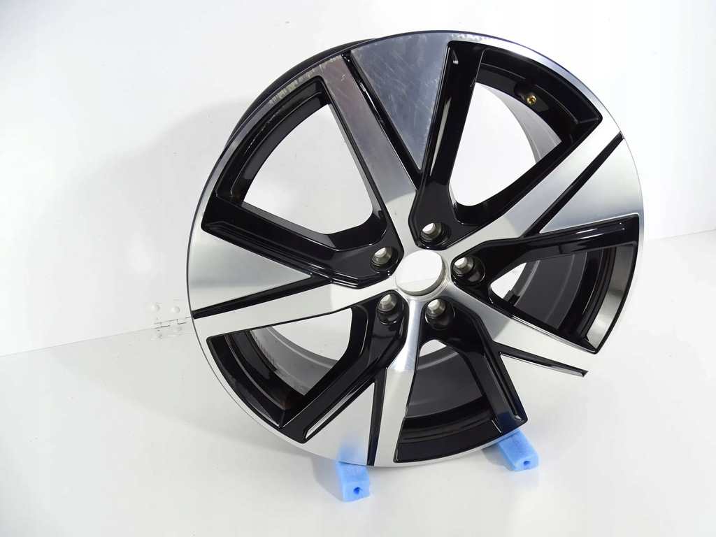 JANTE VOLVO 7.5J x 19 H2 ET50.5 32243375 Product image