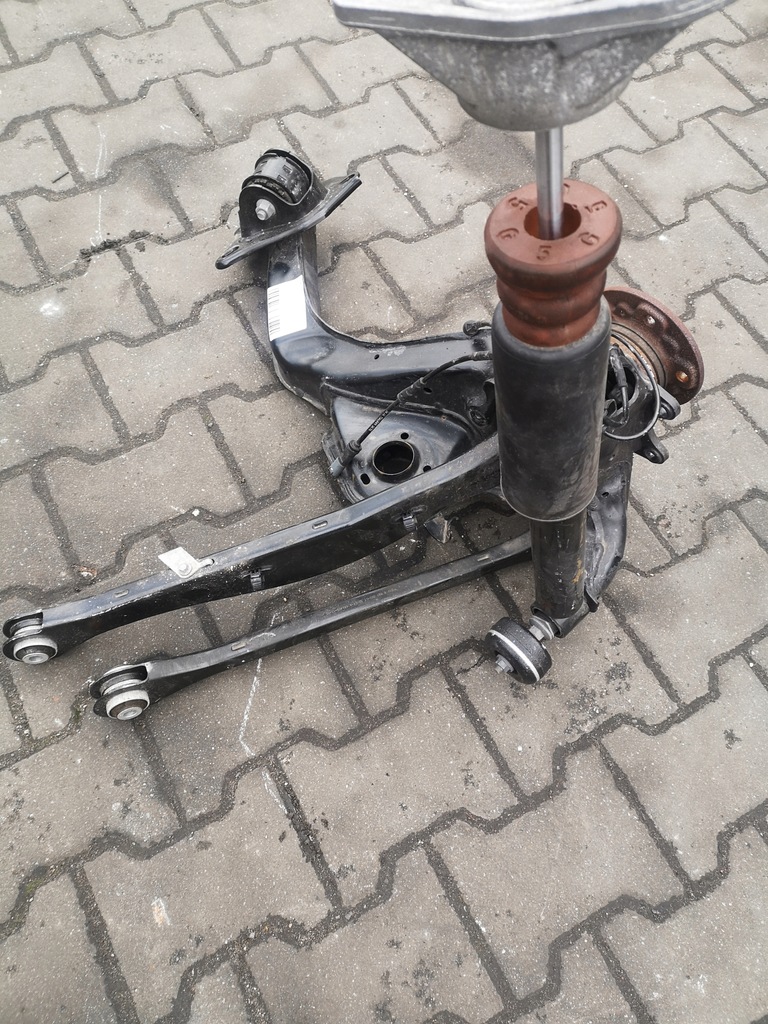 Fuseta, AMORTIZOR DREAPTA SPATE BMW 6898964 F40 Product image