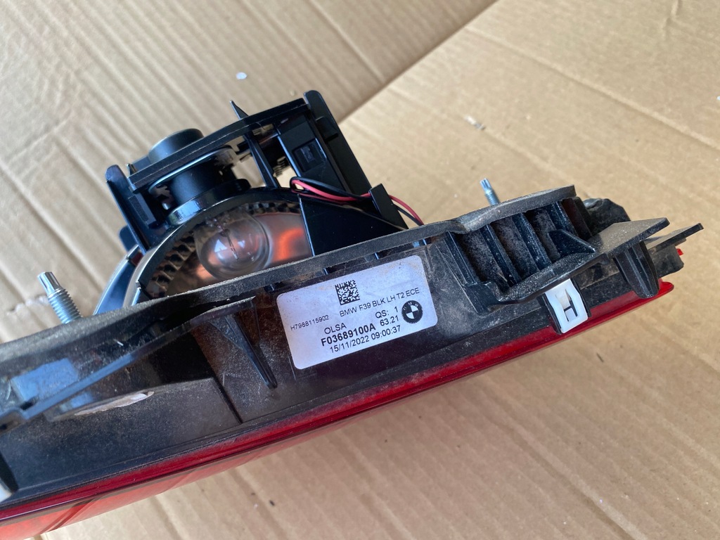 LAMPĂ SPATE ÎN CAPOTA STÂNGA SPATE STÂNGA 9881159 BMW F39 X2 LED EUROPA ORIGINAL Product image