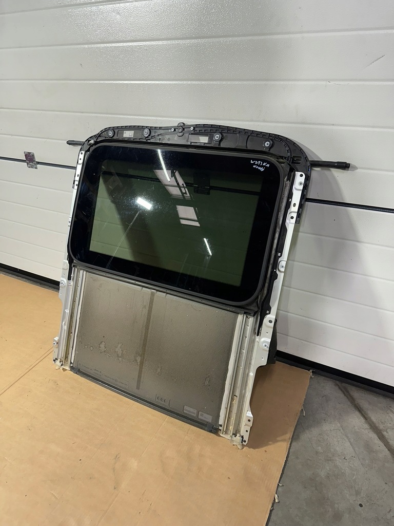 Trapă, trapă glisantă, fereastră Mercedes Clasa E W213 KM Kombi Product image