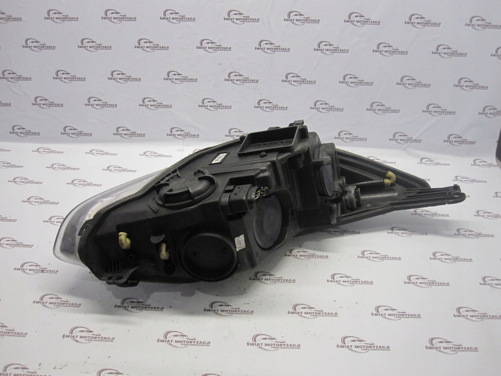 Ford Focus MK3 III 12R Lampa frontală stânga BM51-13W030-SB Engleză Product image