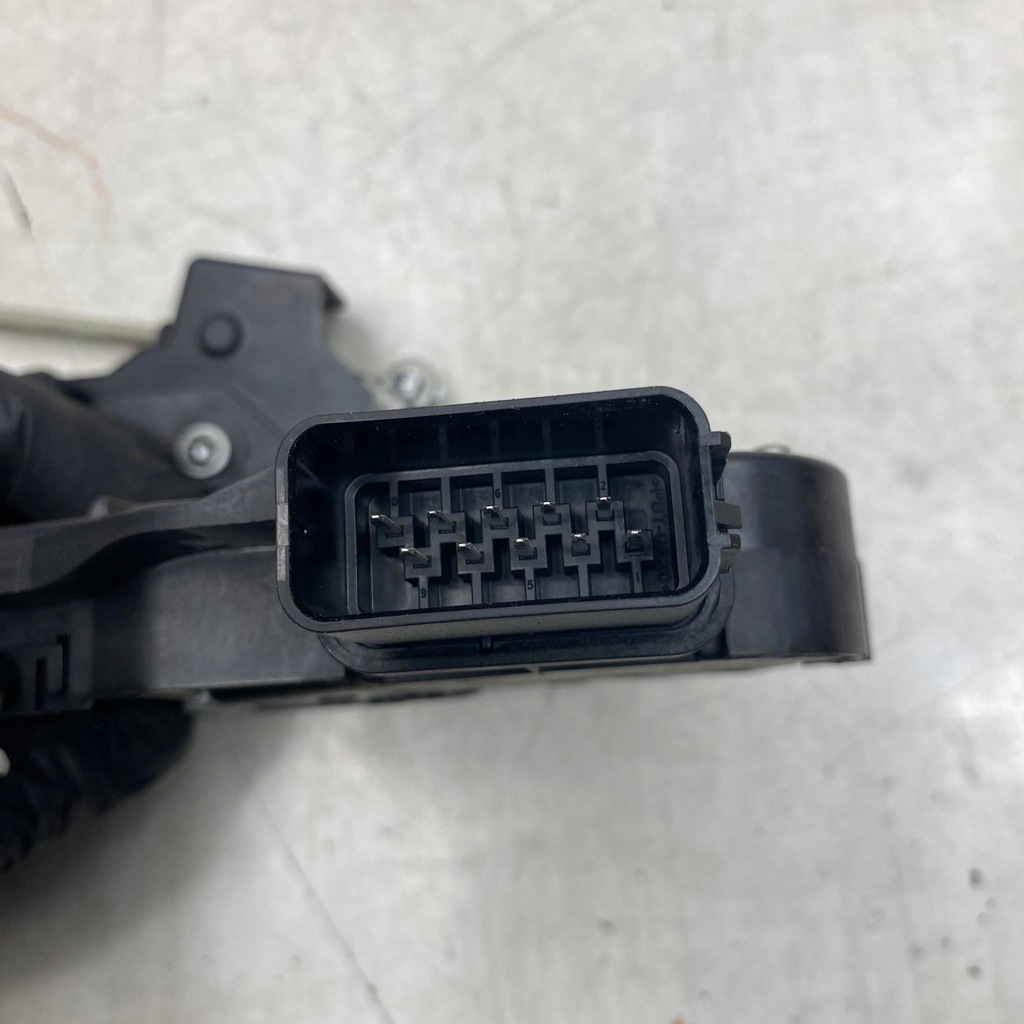 BLOCARE UȘĂ SPATE STÂNGA XC60 I Product image