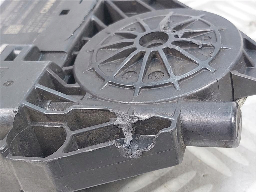 Motor geam spate stânga Volvo XC40 31674760 2017- Product image