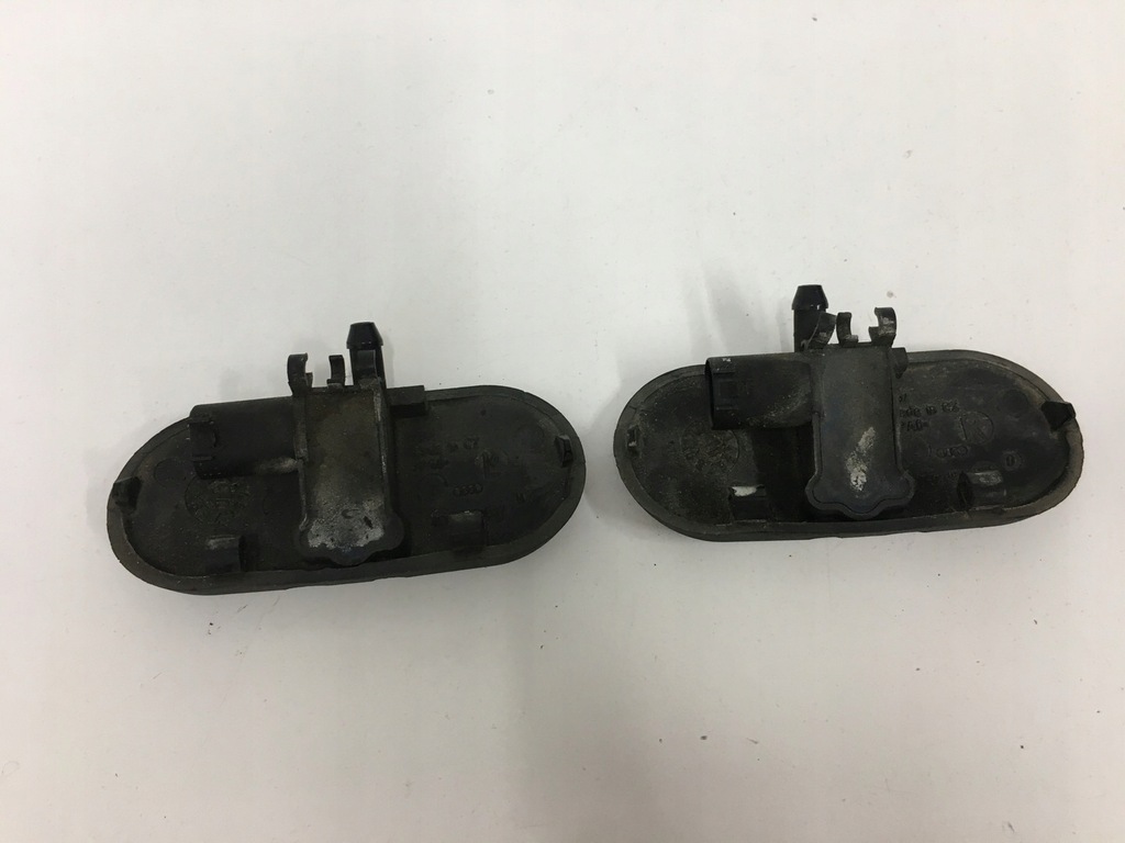 DUZĂ SĂBILĂ DREAPTA STÂNGA AUDI A6 C5 8E0955988A 8E0955987A Product image