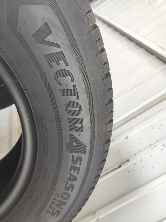 235/65r16c Goodyear 2022 toate anvelopele 7mm 6964 Product image