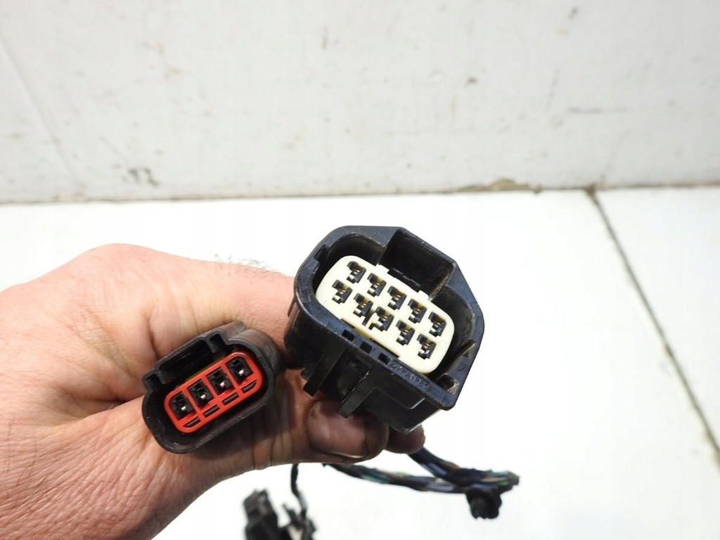 MÂNER UȘĂ STÂNGA FAȚĂ G6 FORD MONDEO MK4 IV LIFT 6G9T-14A631-AF Product image