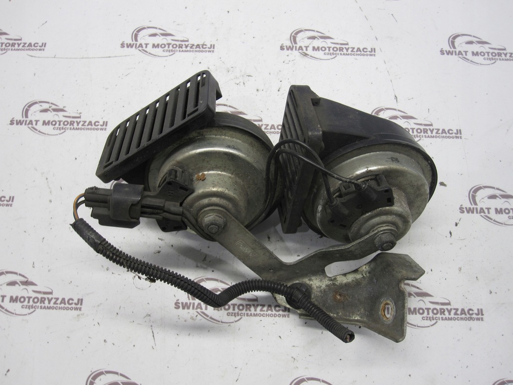 Ford Focus Mk3 III 12R semnal de claxon A046522 Product image