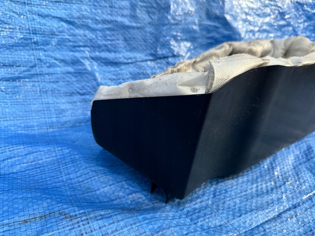 CONDUCT DE VENTILARE APARĂ SPATE DREAPTA CITROEN C4 PICASSO II 9677918580 Product image