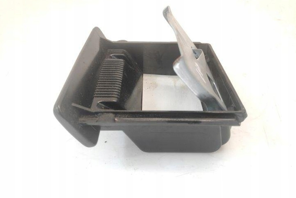 Ashtray Suzuki Ignis (MF) 80G 1.3L benzină 66kw 2002 Product image