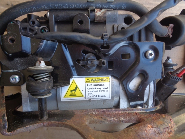 Pompa de suspensie Airmatic Mercedes W212 LIFT A2123200404 Product image