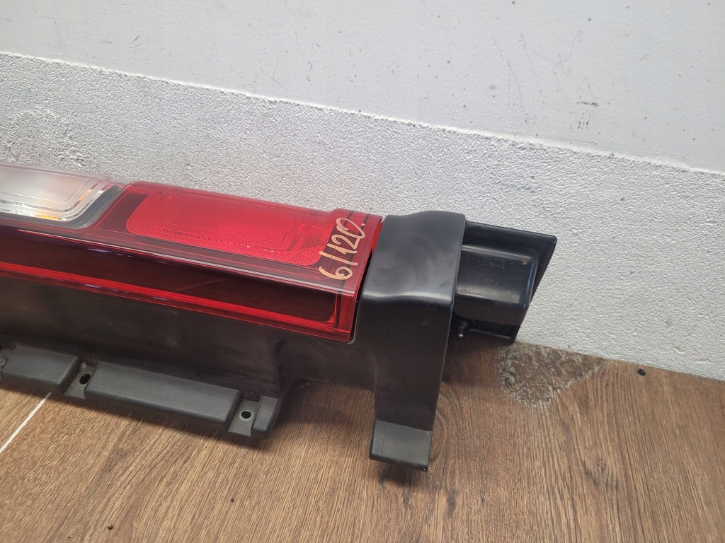 Renault Trafic III Vivaro II 265504656R lampă din spate dreapta din spate dreapta Product image