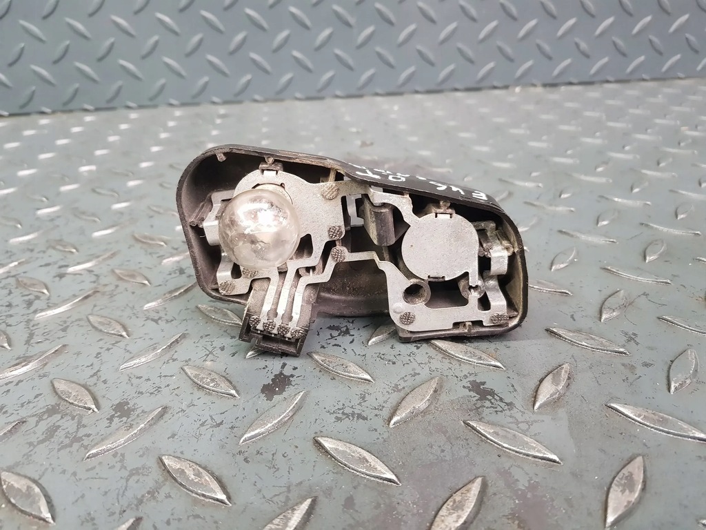 Introduceți becuri pentru lampa hayon, dreapta spate, BMW 3 E46 cabrio Product image