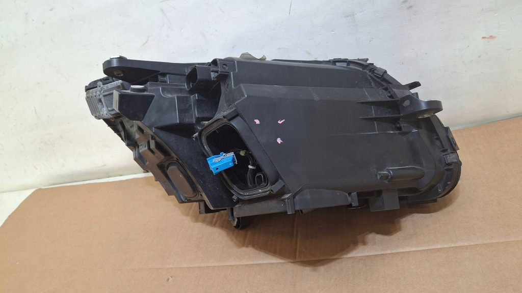 LAMPĂ FATA STÂNGA MERCEDES C-CLASS W205 A205 ILS A2059069301 Product image