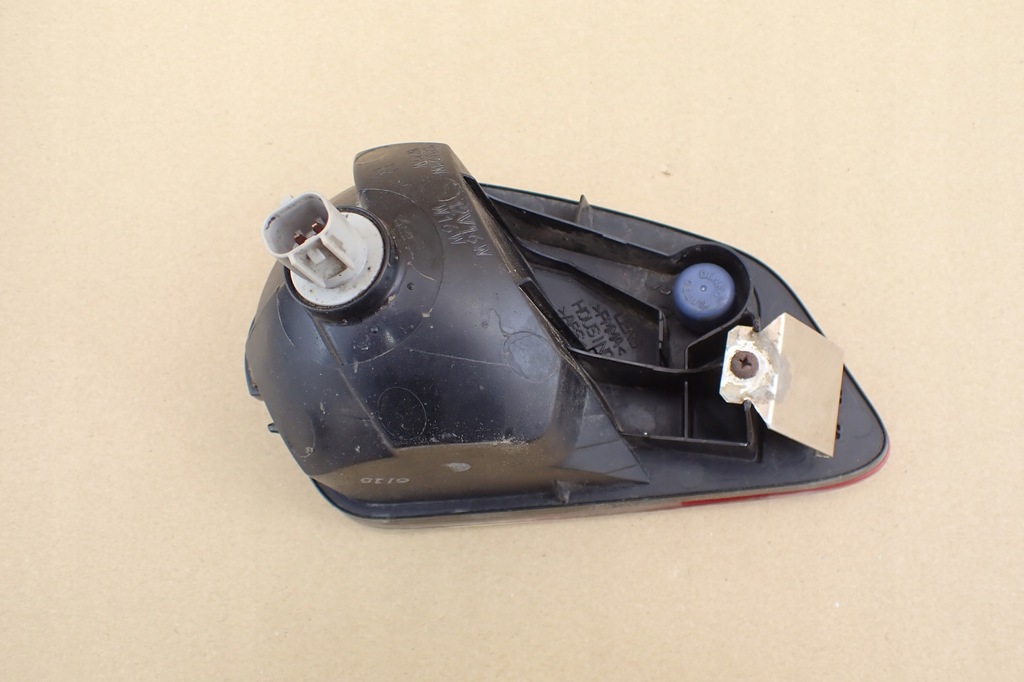 MITSUBISHI OUTLANDER LIFT 15- LAMPĂ SPATE DREAPTA ORIGINAL 1149-225R Product image