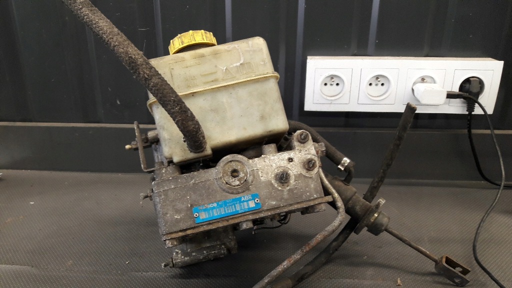 4684130110 Cilindru principal de frână Land Rover Range II 4.6 Product image