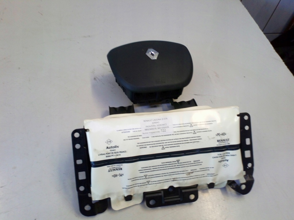 RENAULT LAGUNA III AIRBAG CONSOLA PULSA DE BORD Product image