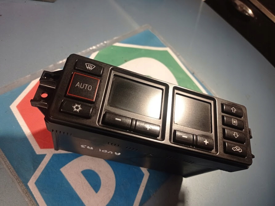 panou aer conditionat AUDI A3 5HB007608 - 04 Product image