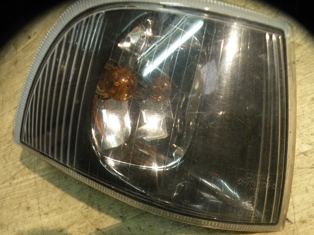 Volvo S40 V40 97-99 Semnalizator dreapta fata Depo Product image