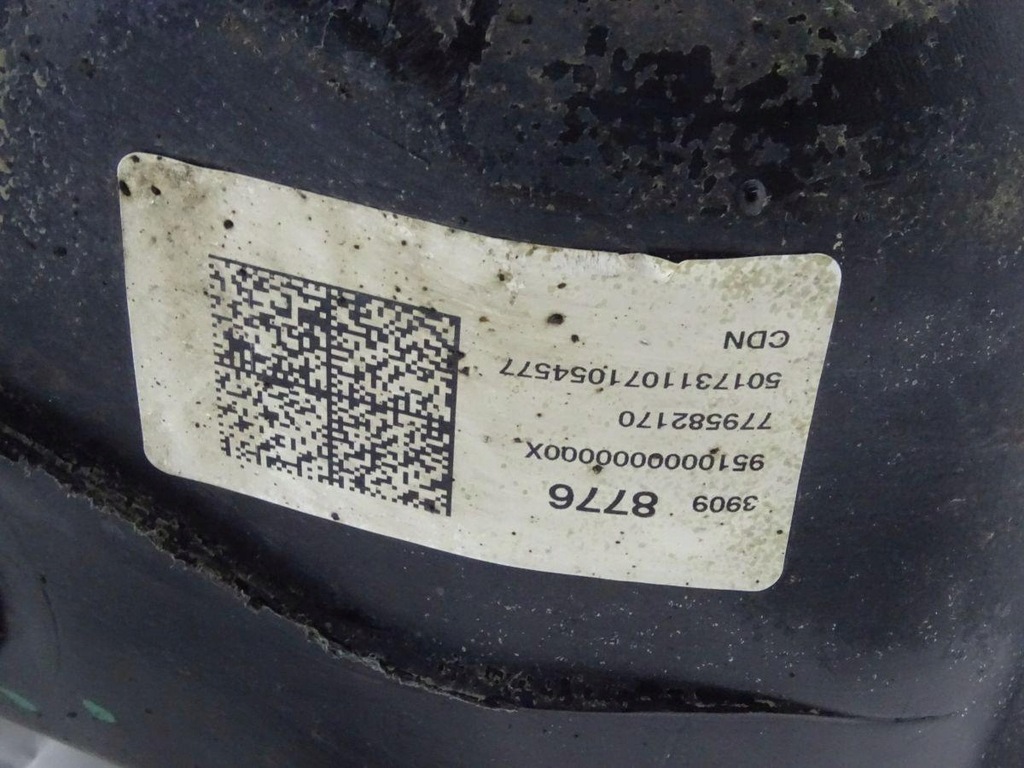 OPEL ASTRA K 15-19 1.6 CDTI REZERVOR DIESEL 39098776 779582170 Product image