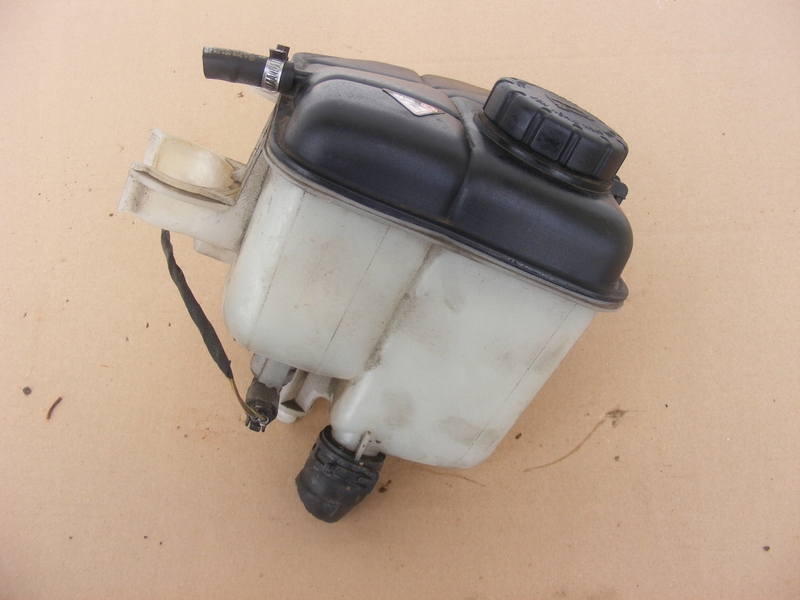 REZERVOR DE RĂCIRE ​​MERCEDES W220 2205000049 Product image
