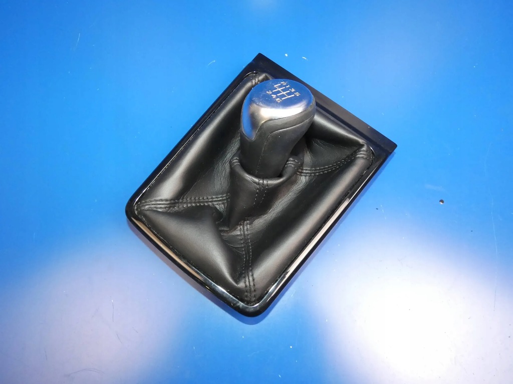 JAGUAR XE X760 BUNUL BURF PÂRGIA CRUZELOR Product image