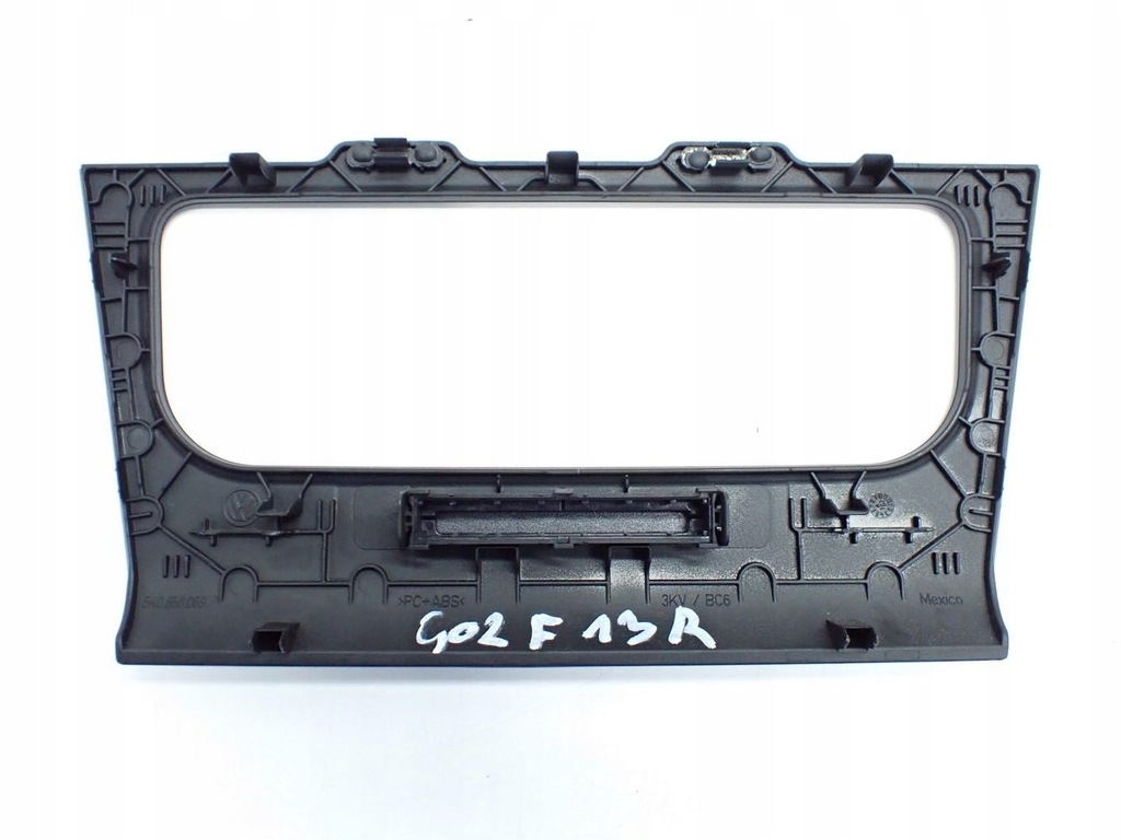 PANOU CADRU CONSOLA DE AER EUROPA 5K0858069P VW GOLF VI 13R Product image