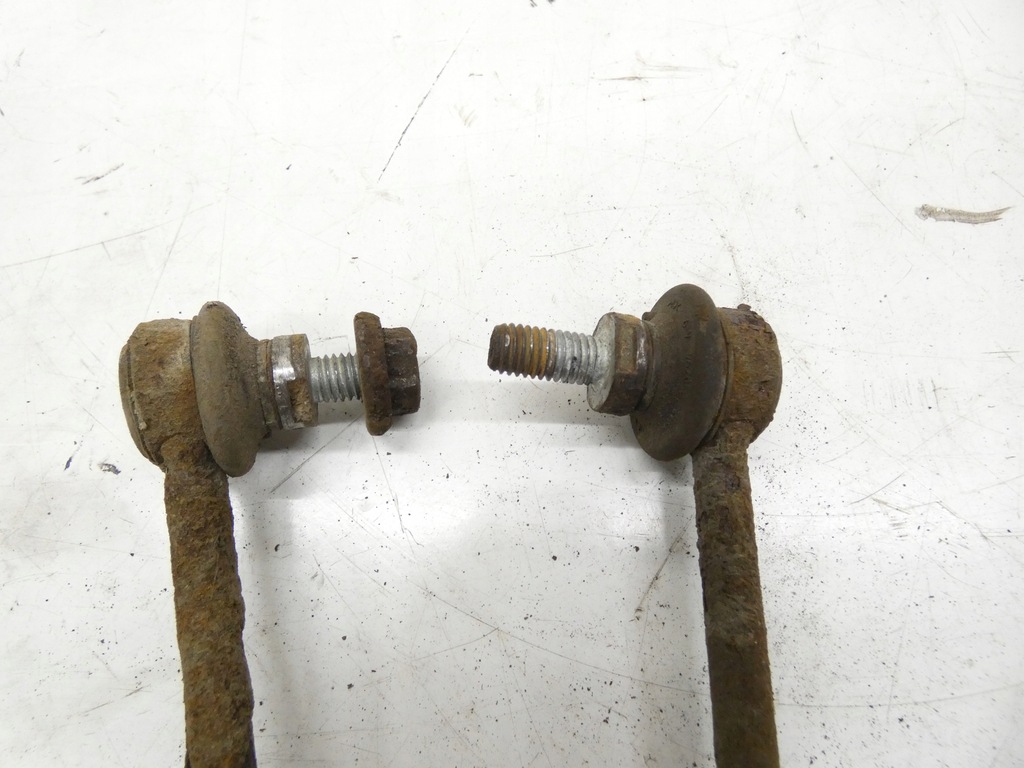 BMW E90 E92 E87 VERIGURI STABILIZATOR SPATE Product image