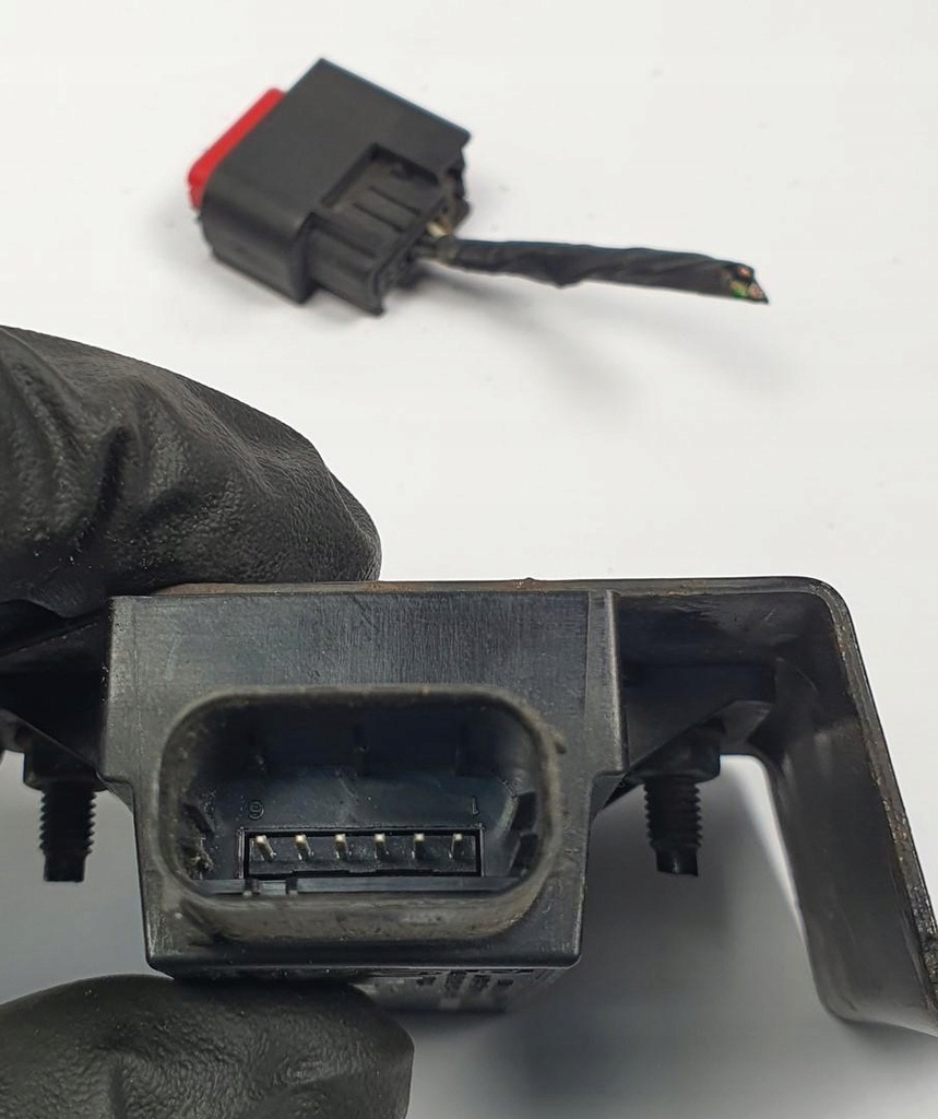 SENSOR PRESIUNE ANVELOPE CHRYSLER 300C 04602503AB Product image