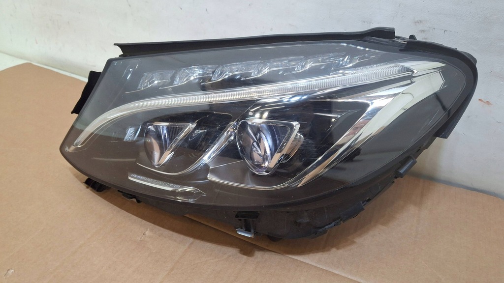 LAMPĂ FATA STÂNGA MERCEDES C-CLASS W205 A205 ILS A2059069301 Product image