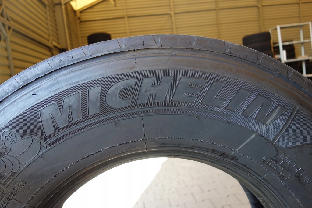 2x 315/80R22.5 Anvelope pentru camioane ghidate Michelin X Line 17/22R 11mm (M24) Product image