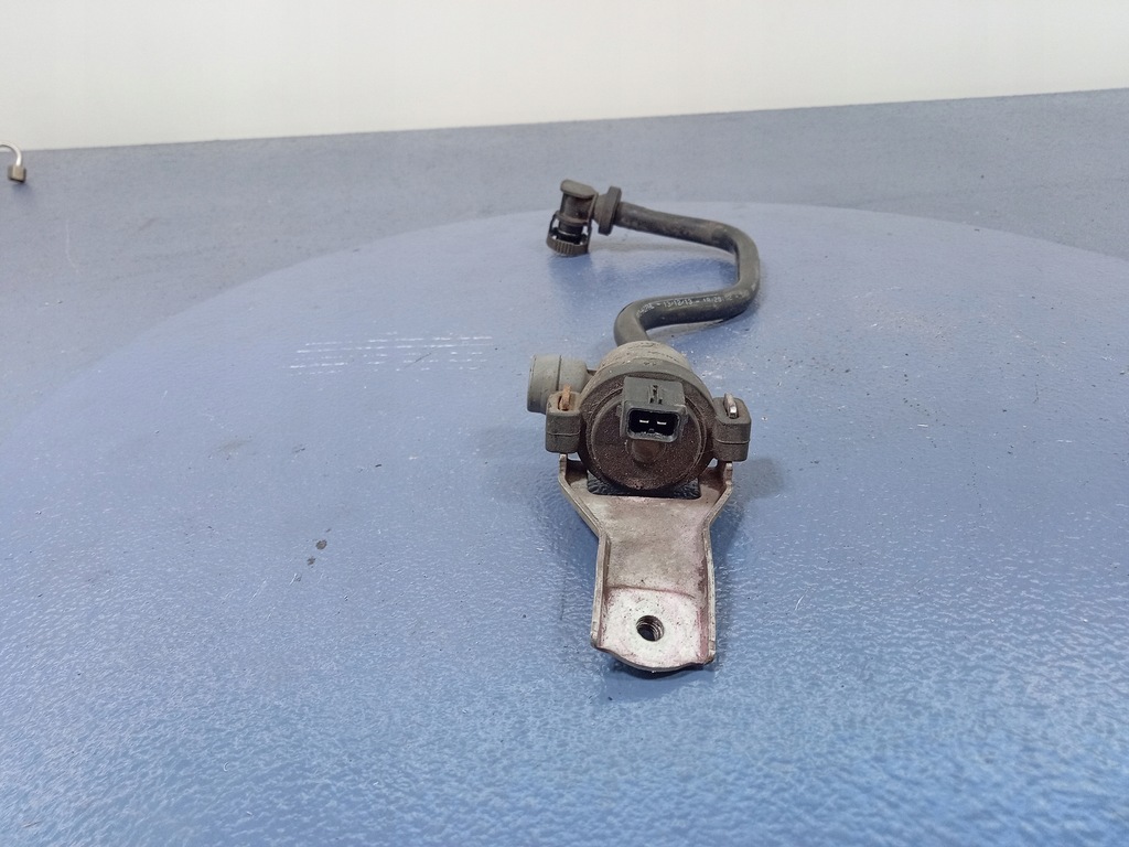 BMW X6 E71 E70 4.4 N63 VALVĂ DE VACUM 7619298 Product image