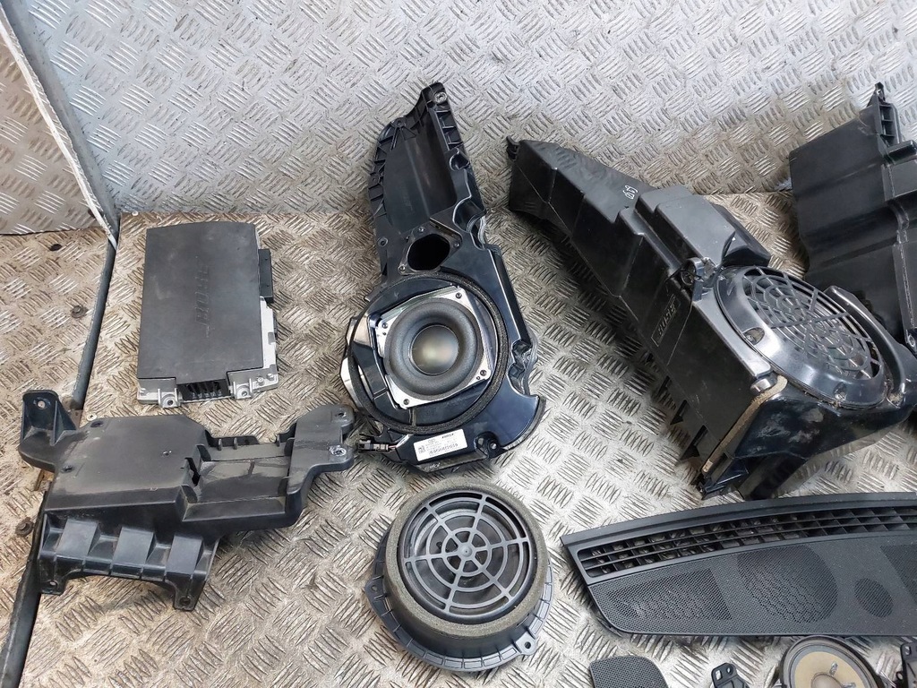 Speakers Set Bose Audi A7 4G 4G0035223B 4G8035298A 4G9035382A Product image
