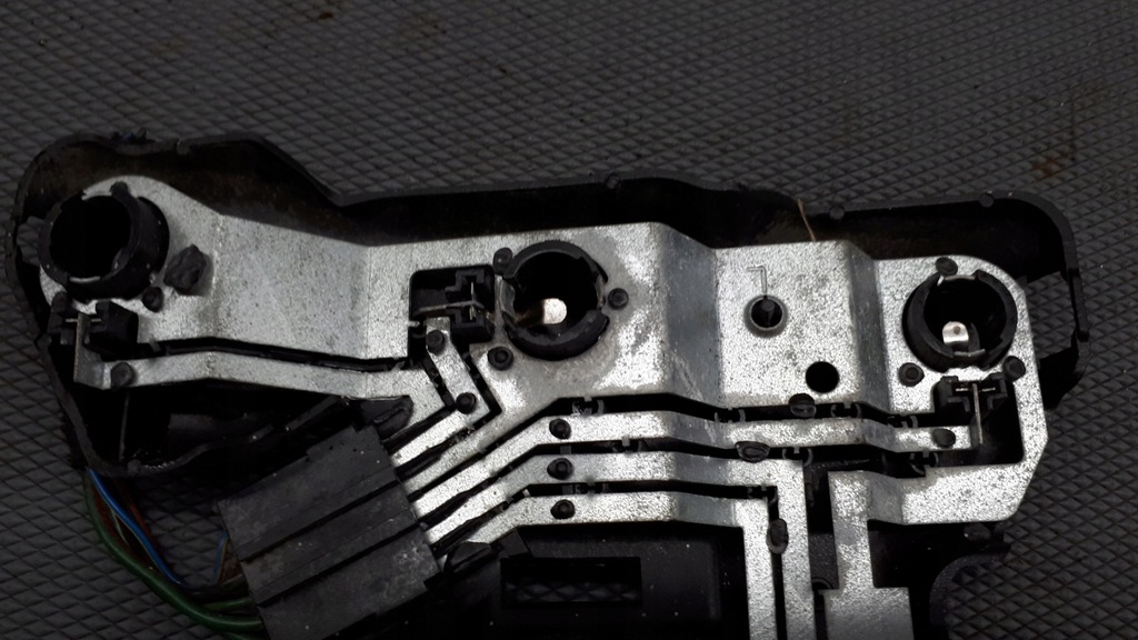 inserție lămpi spate stânga ROVER 200 Product image