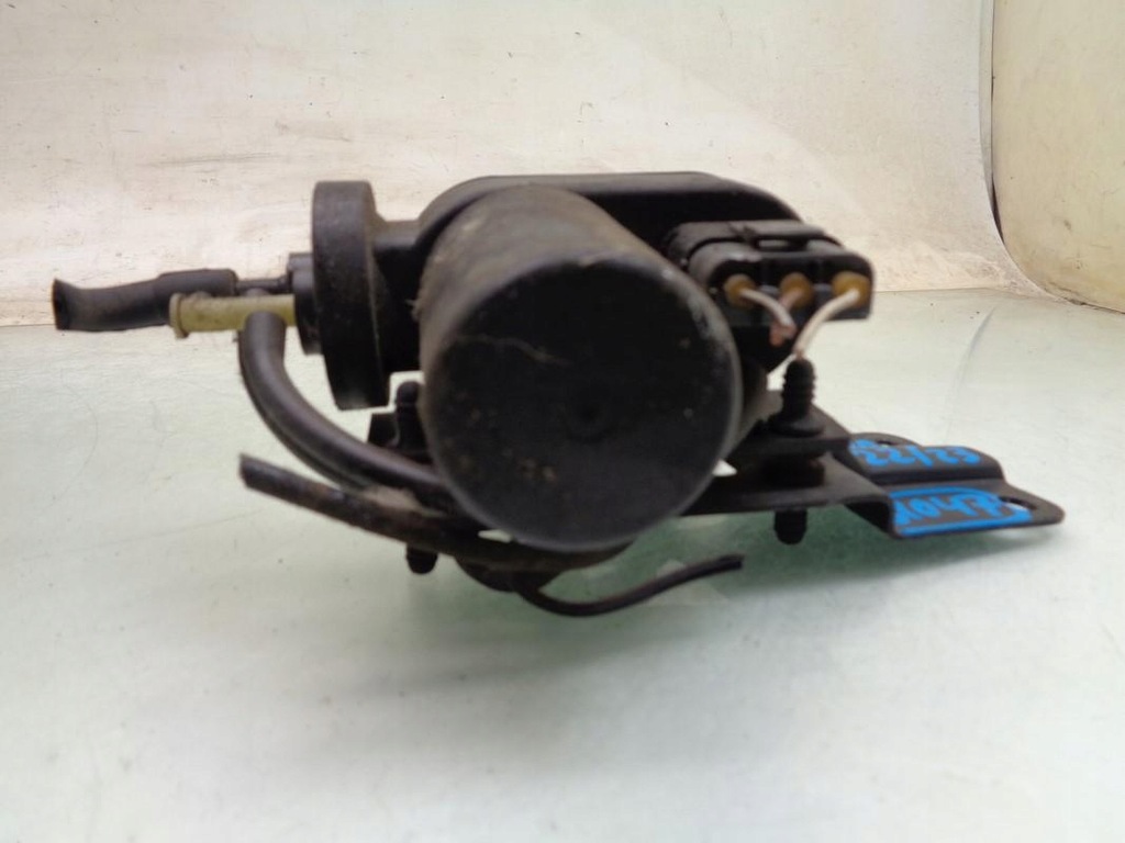 POMPA BLOCARE CENTRALIZATA VOLVO V40 1.8B 100KW 02R Product image