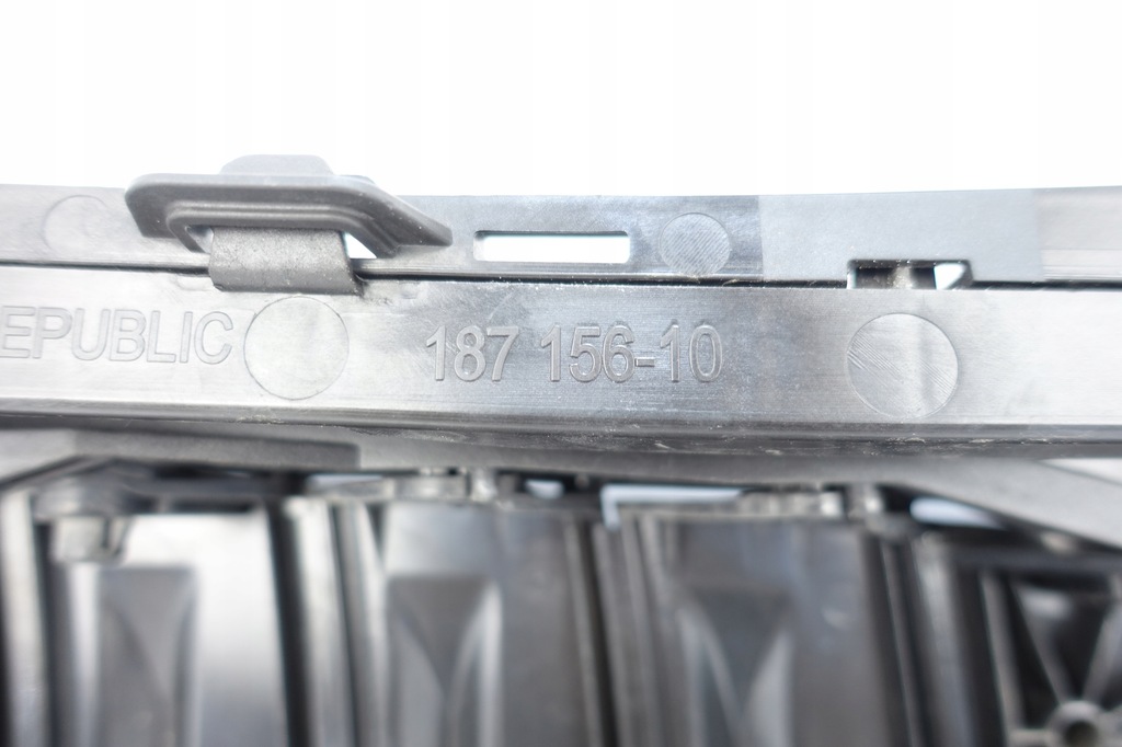 BMW 8 G14 G15 G16 Față de intrare a aerului albastru în față 187156-10 Product image