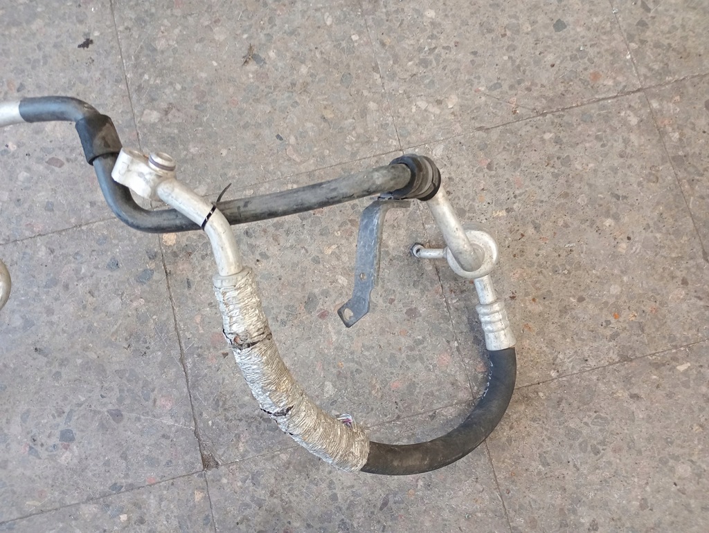 1J1820743r Scaun de cablu de aer condiționat Leon 1 și 99-05 Product image